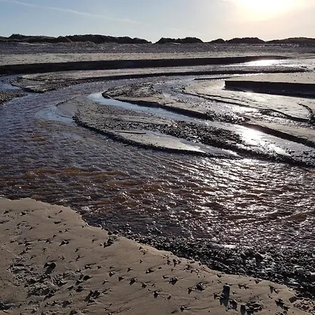 Apartment 6 Person In *