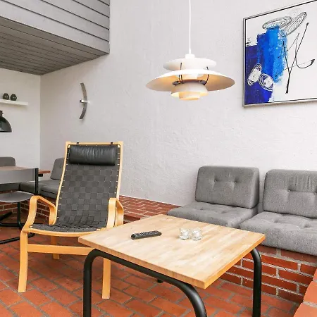 6 Person In * Brovst