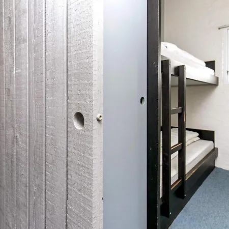 Apartment 6 Person In *